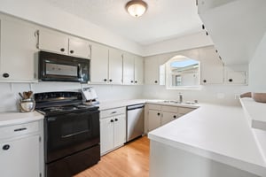 Mariner Ln-S2403-012.jpg