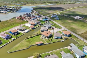 Mariner Ln-S2403-058.jpg