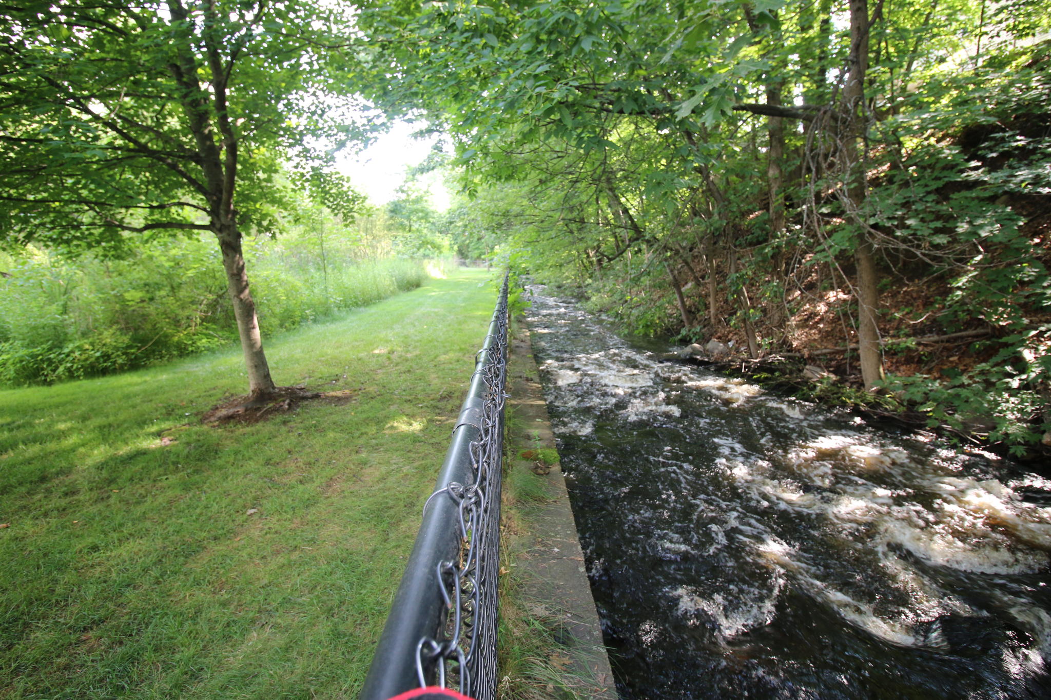 110 Mill St, Woonsocket, RI 02895, USA Photo 48