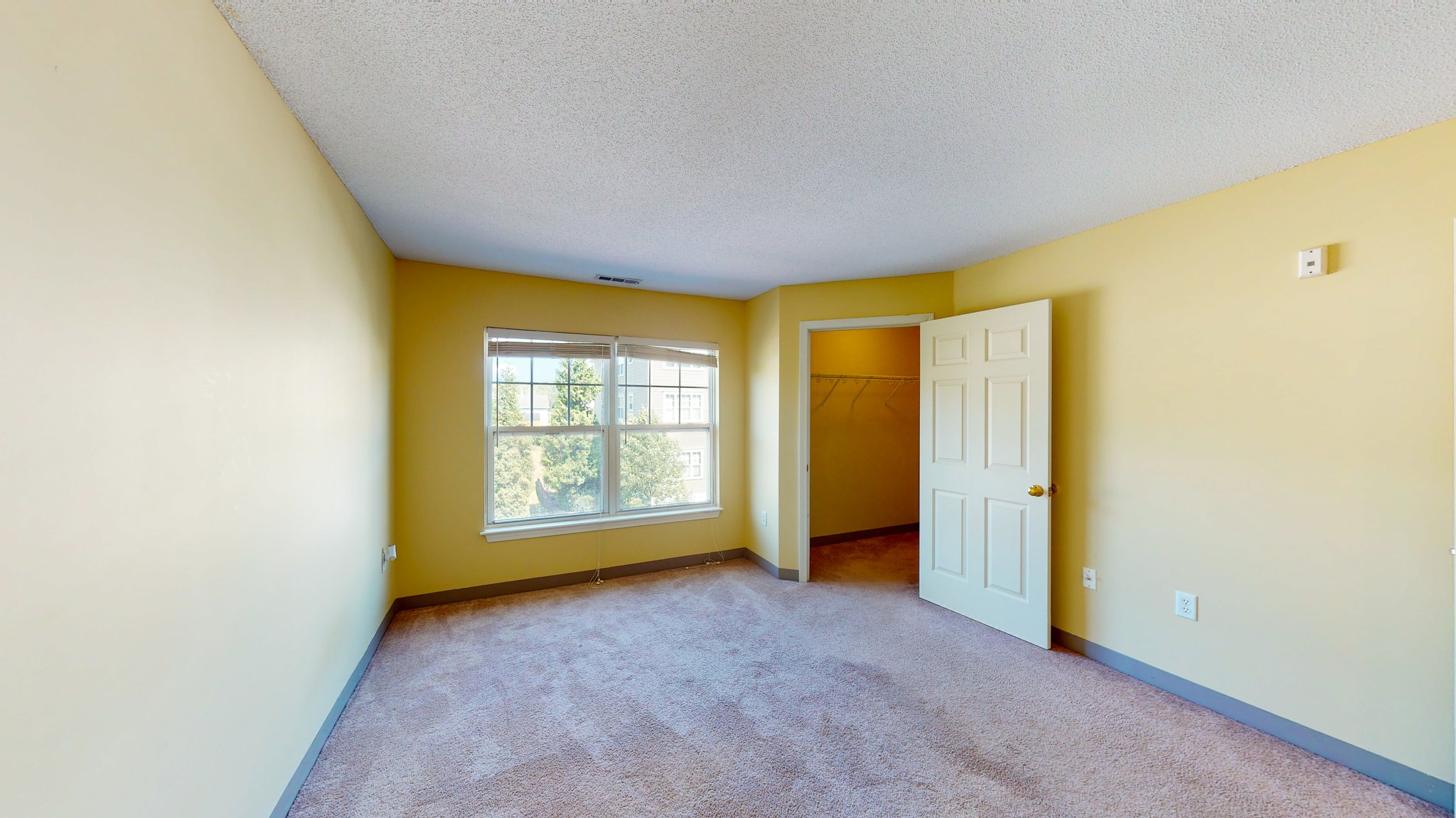 110 Mill St, Woonsocket, RI 02895, USA Photo 25