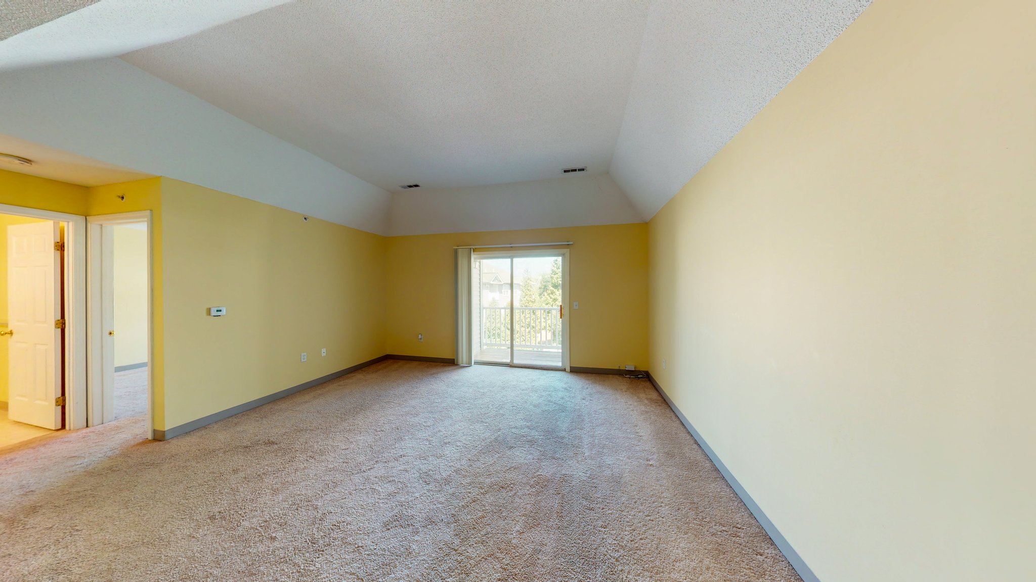 110 Mill St, Woonsocket, RI 02895, USA Photo 24