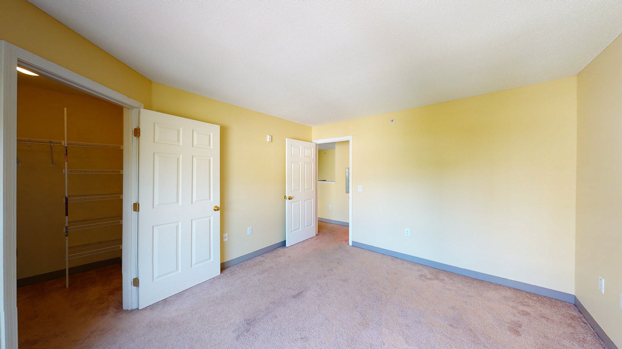 110 Mill St, Woonsocket, RI 02895, USA Photo 28