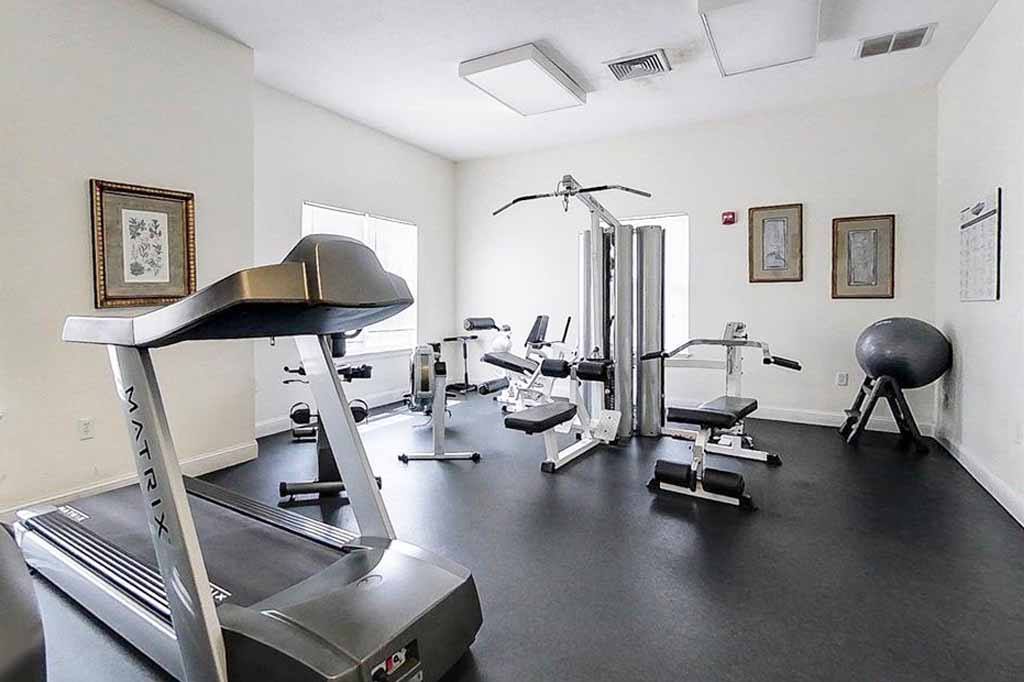 110 Mill St, Woonsocket, RI 02895, USA Photo 42