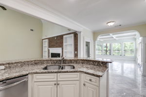 Kitchen/Sun Room