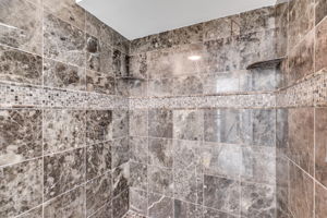 2nd Level Jack & Jill Bath
