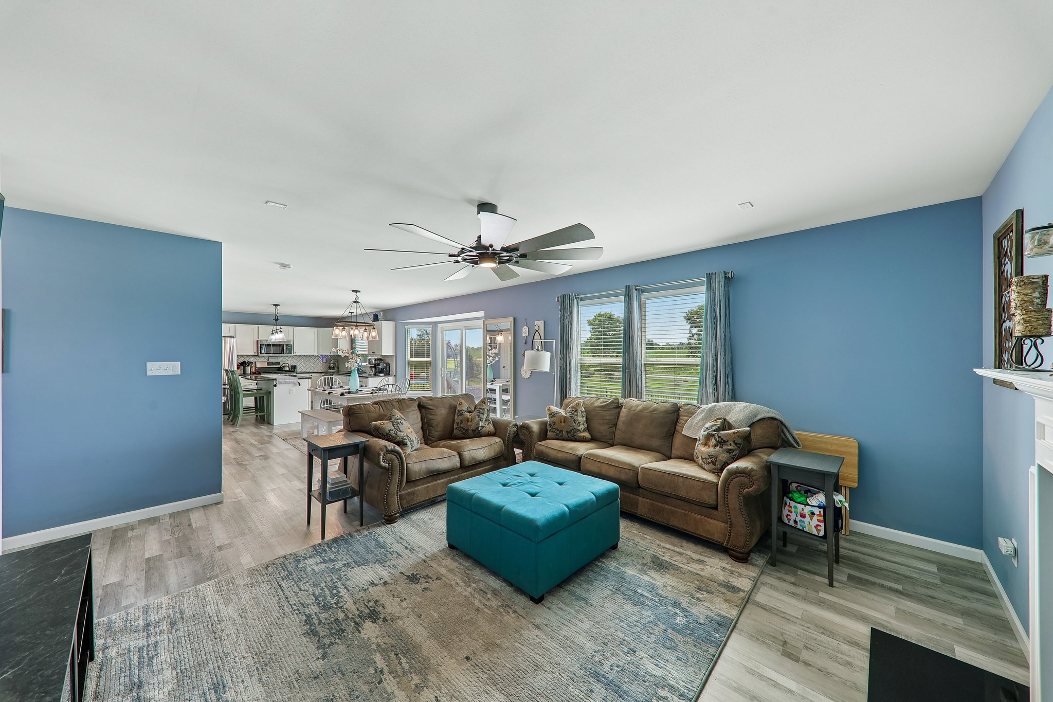 110 Riverfrost Ct-S2307-008.jpg