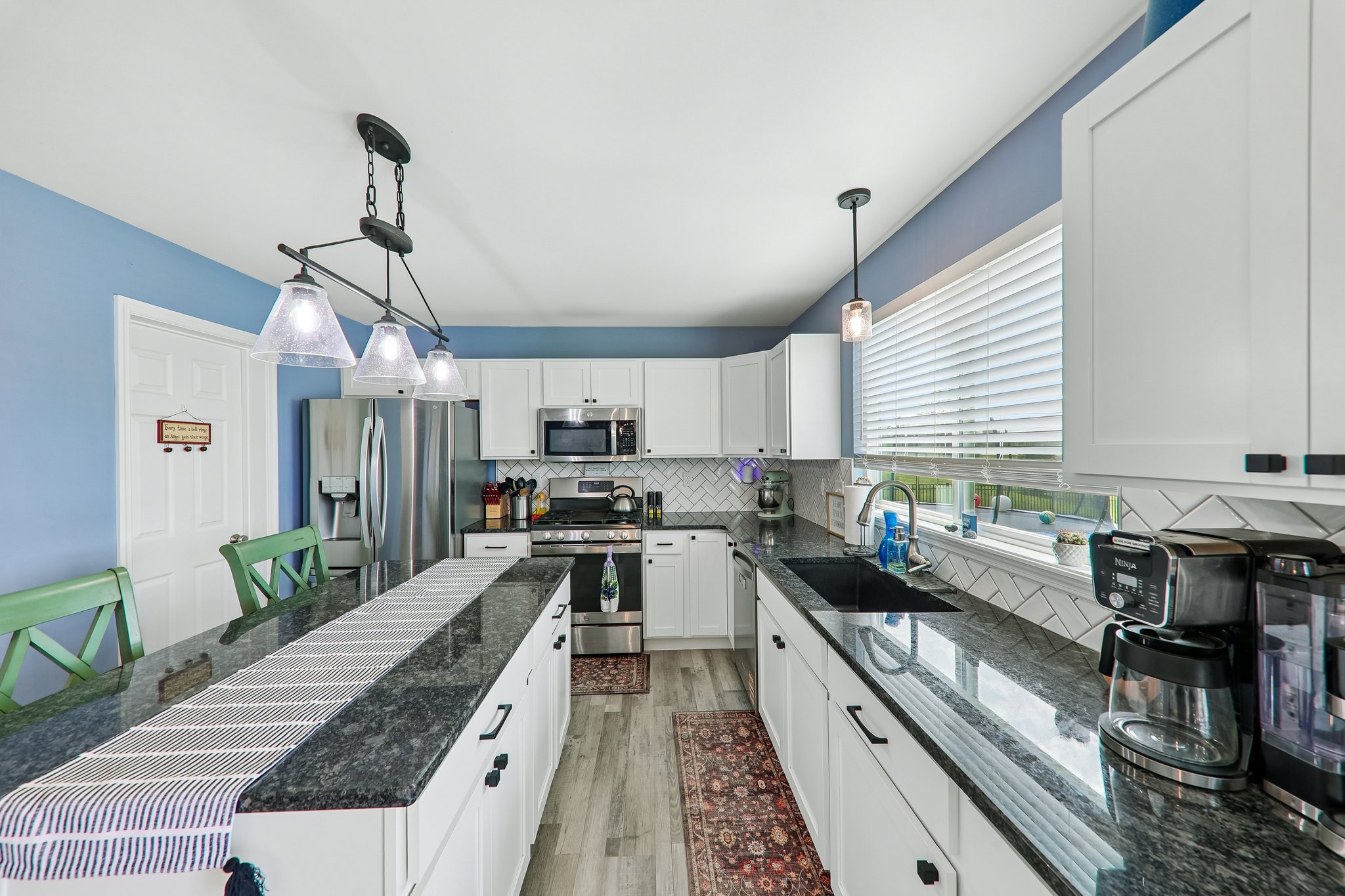 110 Riverfrost Ct-S2307-018.jpg