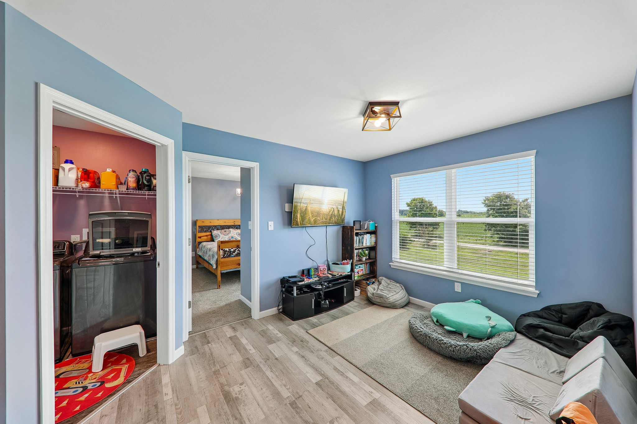 110 Riverfrost Ct-S2307-027.jpg