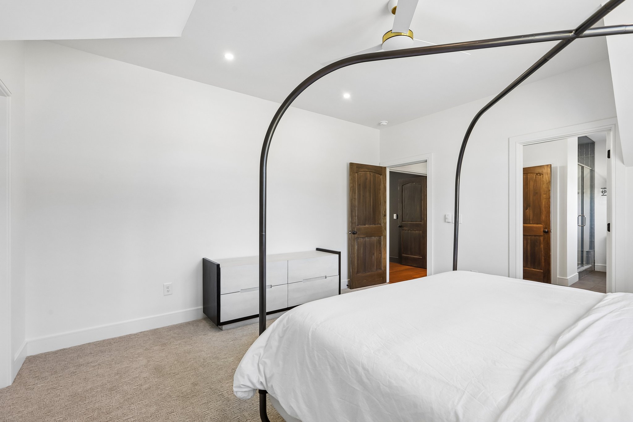 Ryder Circle-S2410-068.jpg