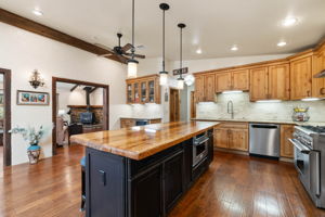 Kitchen (2)