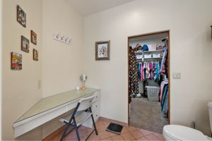 Primary Bath to Closet