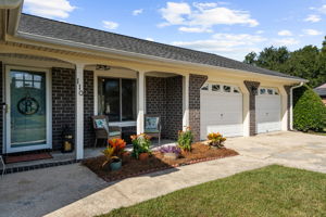  Photo 42