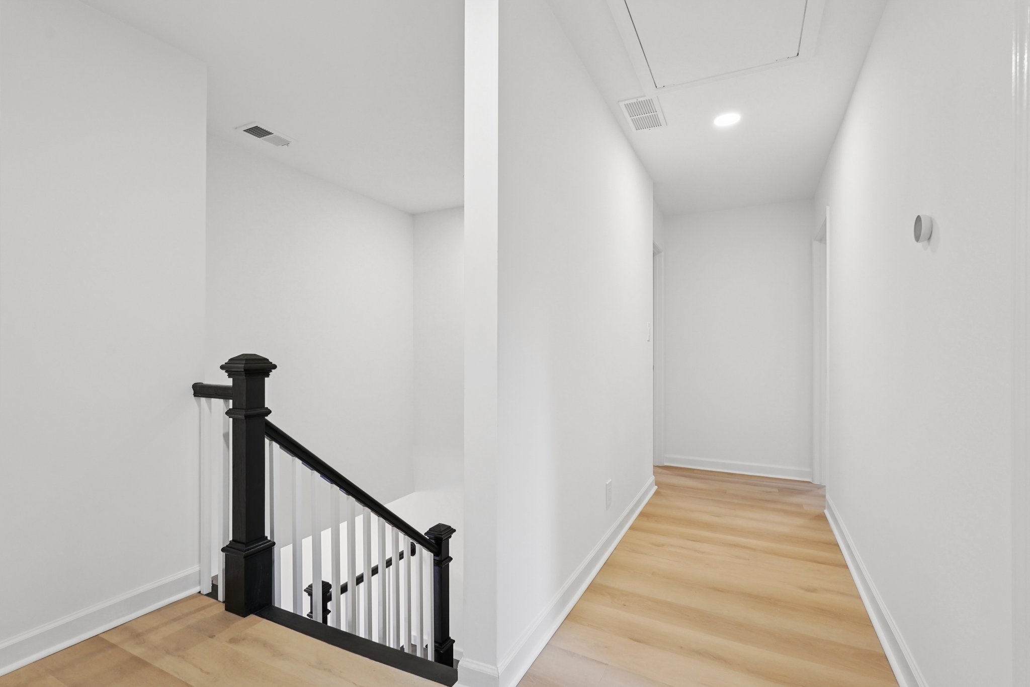 Vistacrest Way-L0601-046.jpg