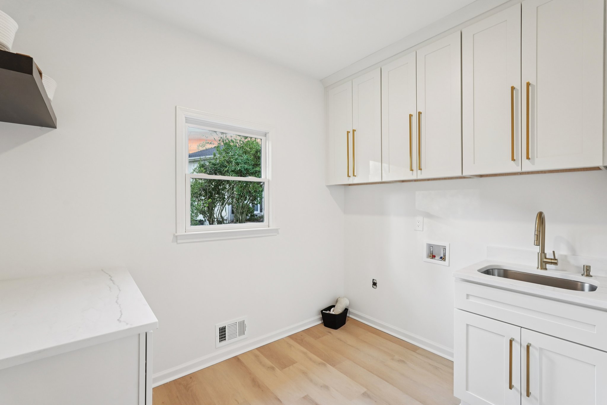 Vistacrest Way-L0601-060.jpg