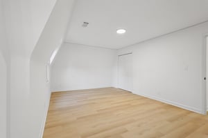 Vistacrest Way-L0601-055.jpg