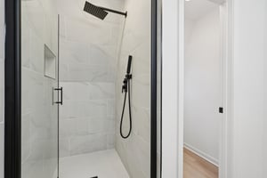 Vistacrest Way-L0601-073.jpg