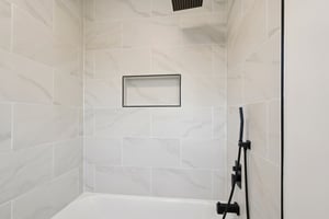 Vistacrest Way-L0601-078.jpg