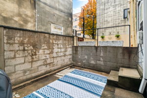  110 Wharton St, Philadelphia, PA 19147, US Photo 4