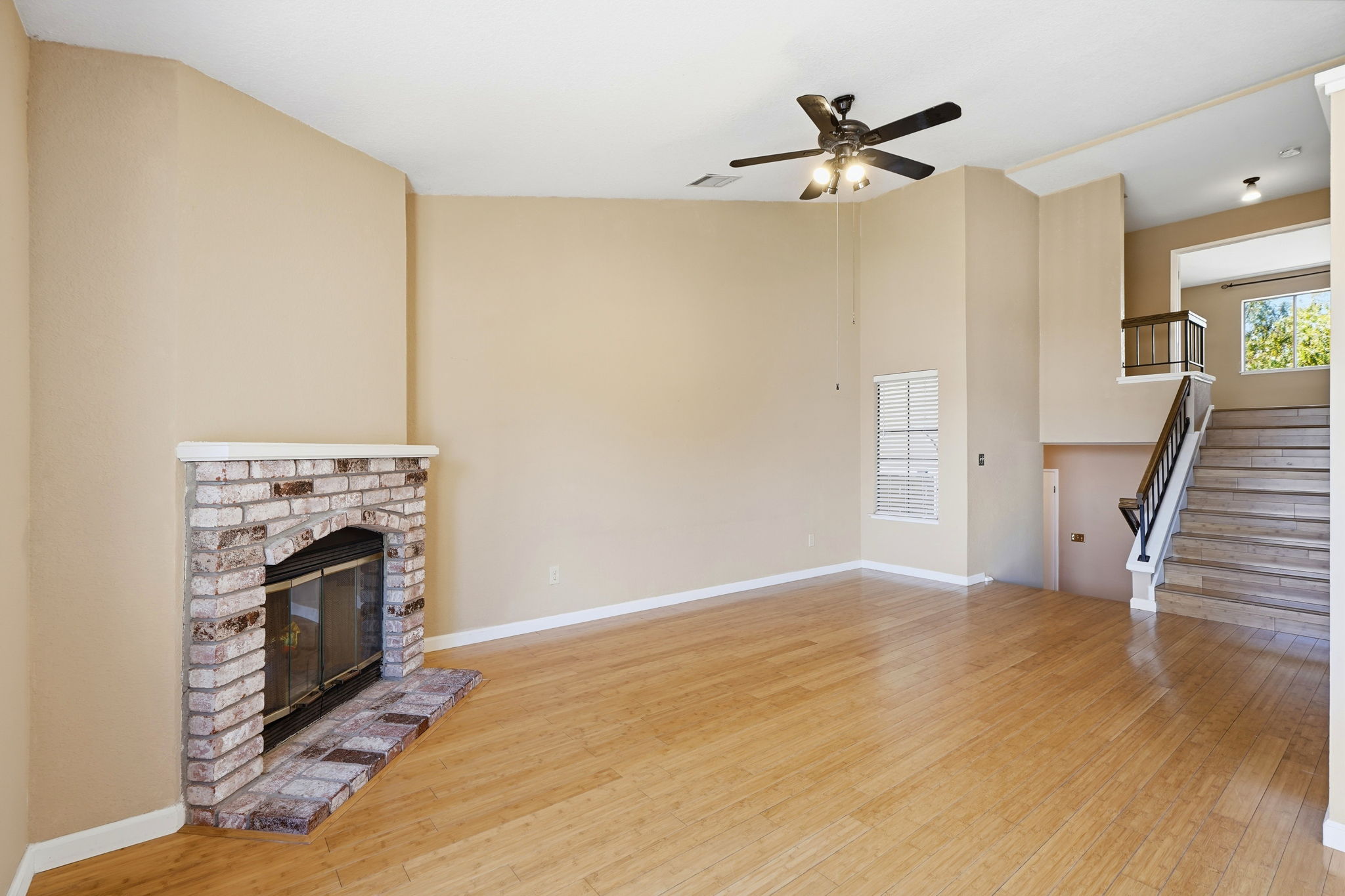 010_F8_110 Wildes Ct