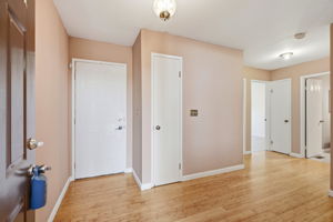 005_F8_110 Wildes Ct