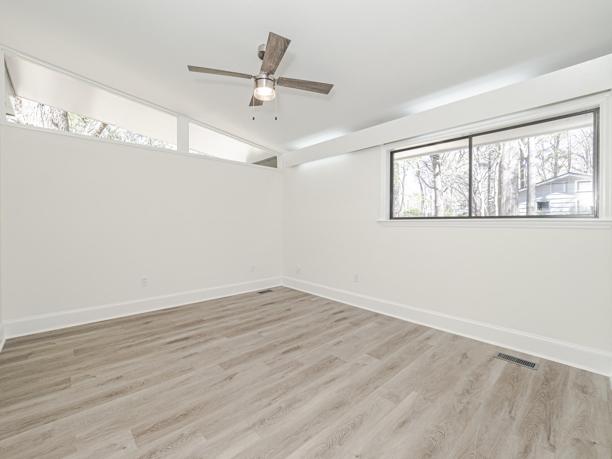 110 Woodland Dr, Cary, NC 27513, USA Photo 22