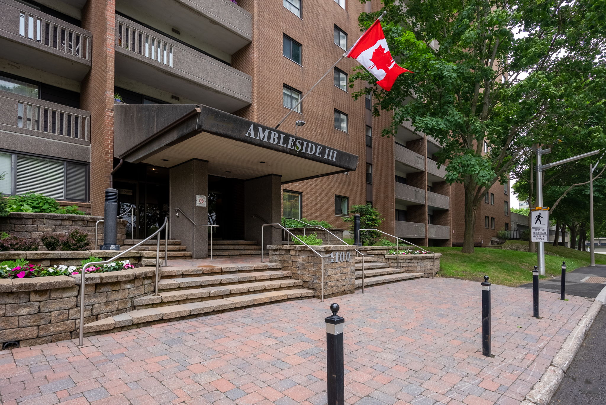 Ambleside Dr 706 Ottawa InsideOut Media
