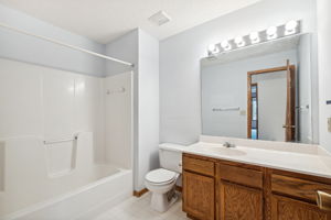 16_Interior