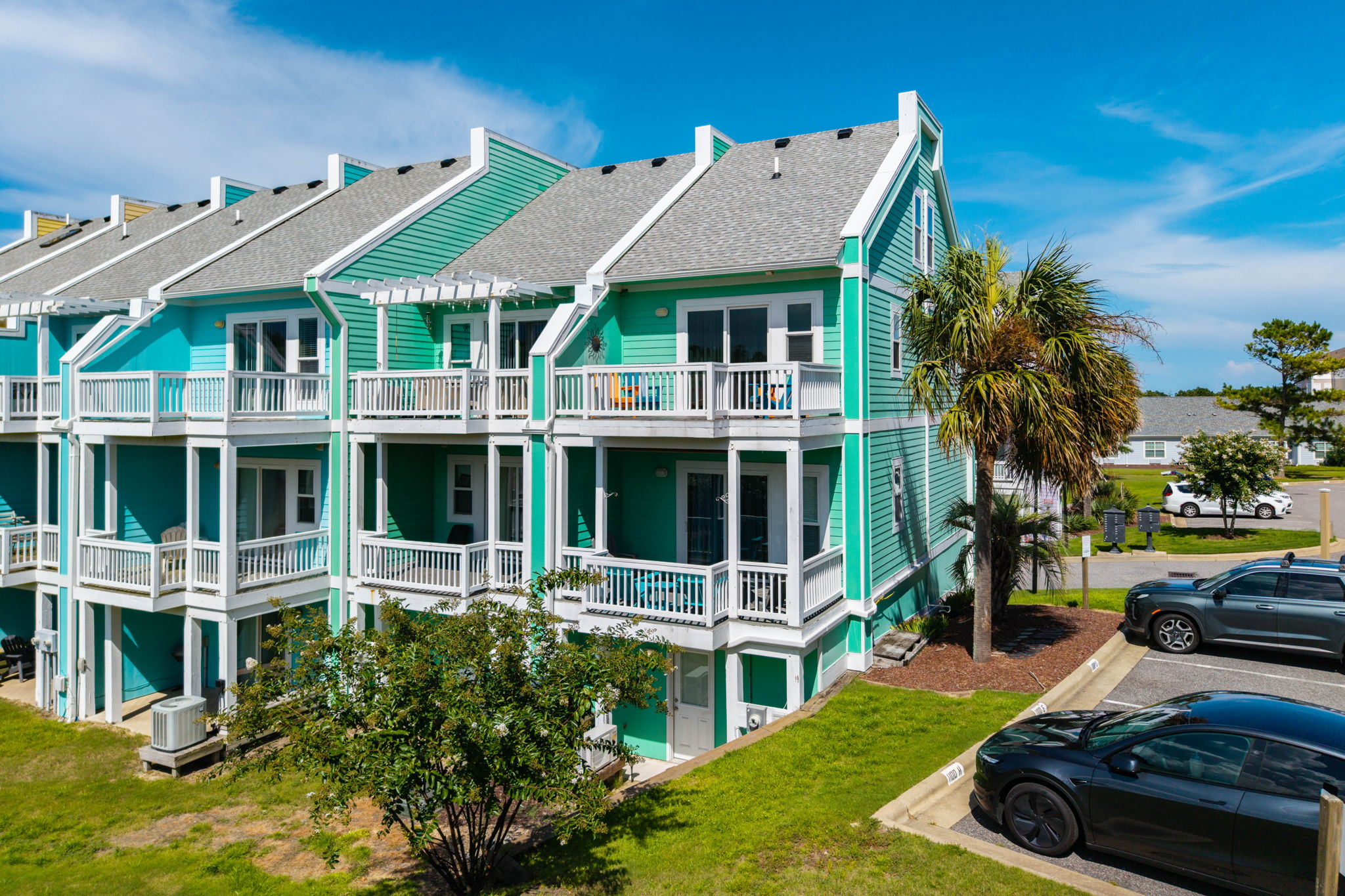 1100A-Cambrdge-Cove-Rear-Exterior