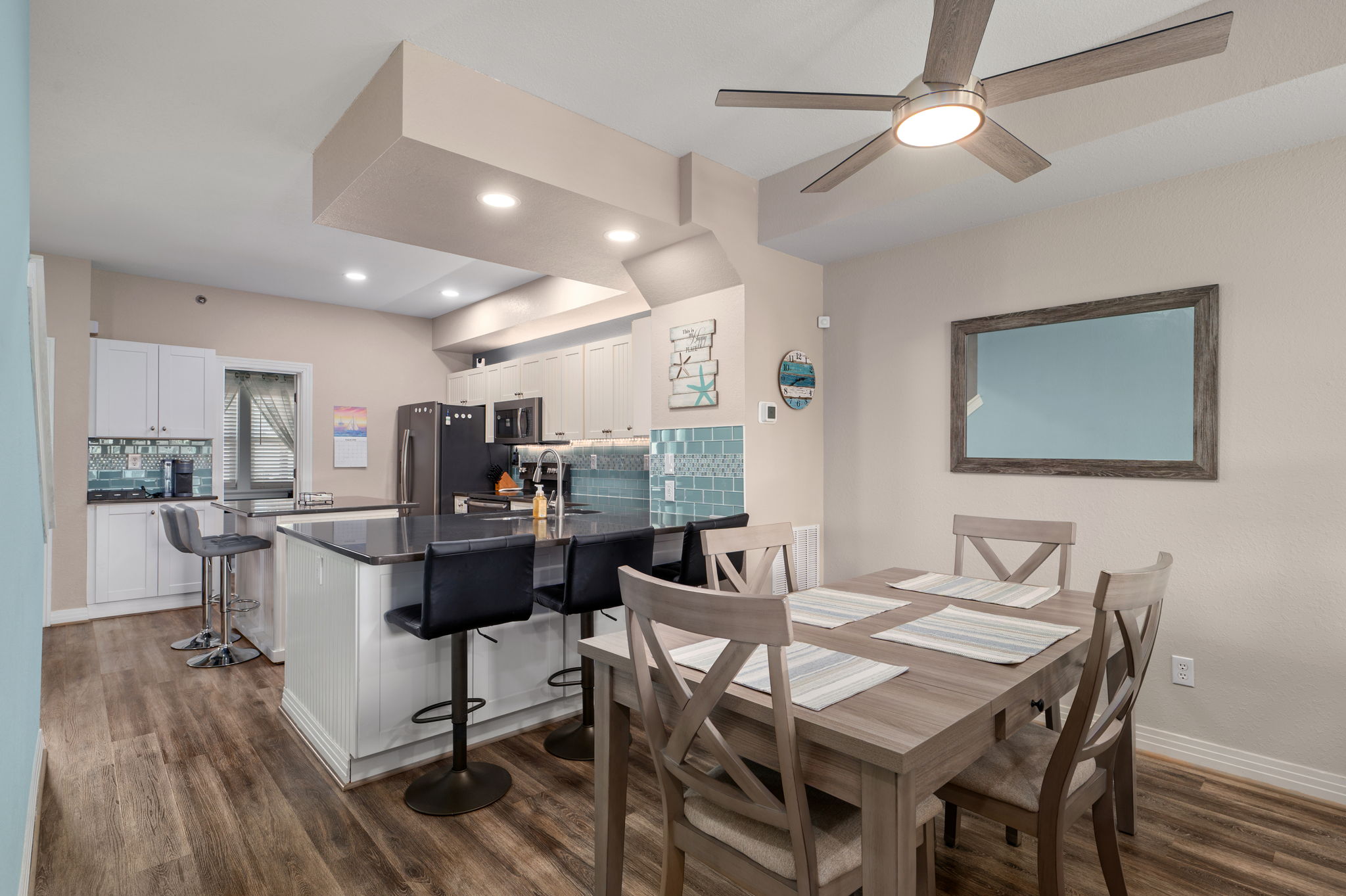 1100-A-Cambridge-Rd-L2-Dining