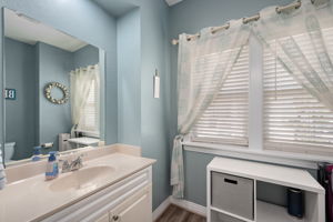 1100-A-Cambridge-Rd-L2-Half-Bath