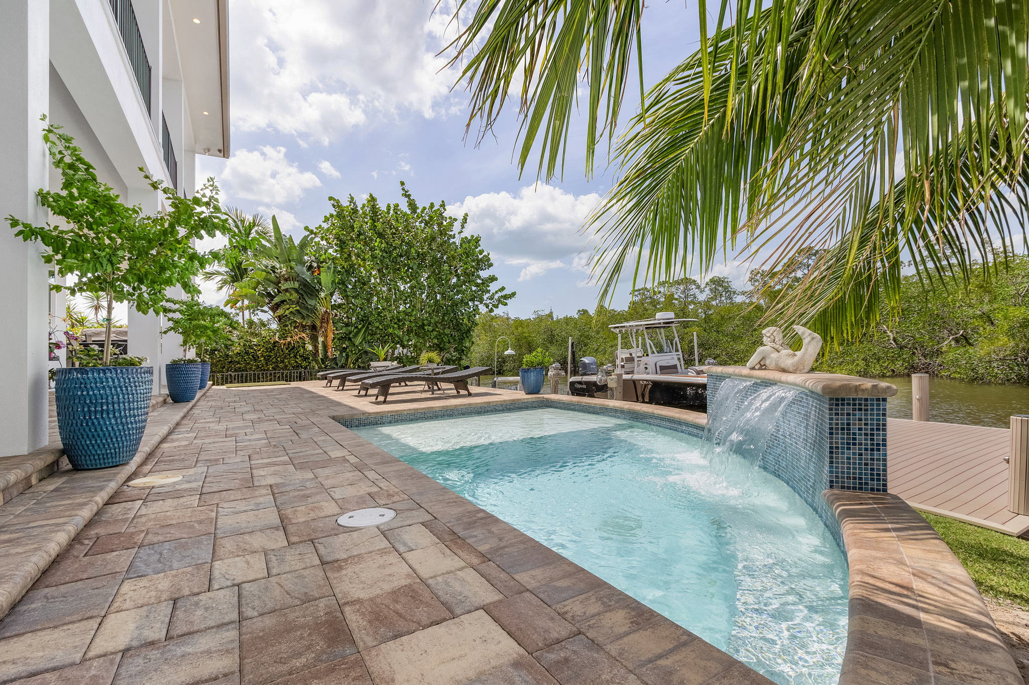 1100 Holiday Ln, Naples, FL 34104, USA Photo 44