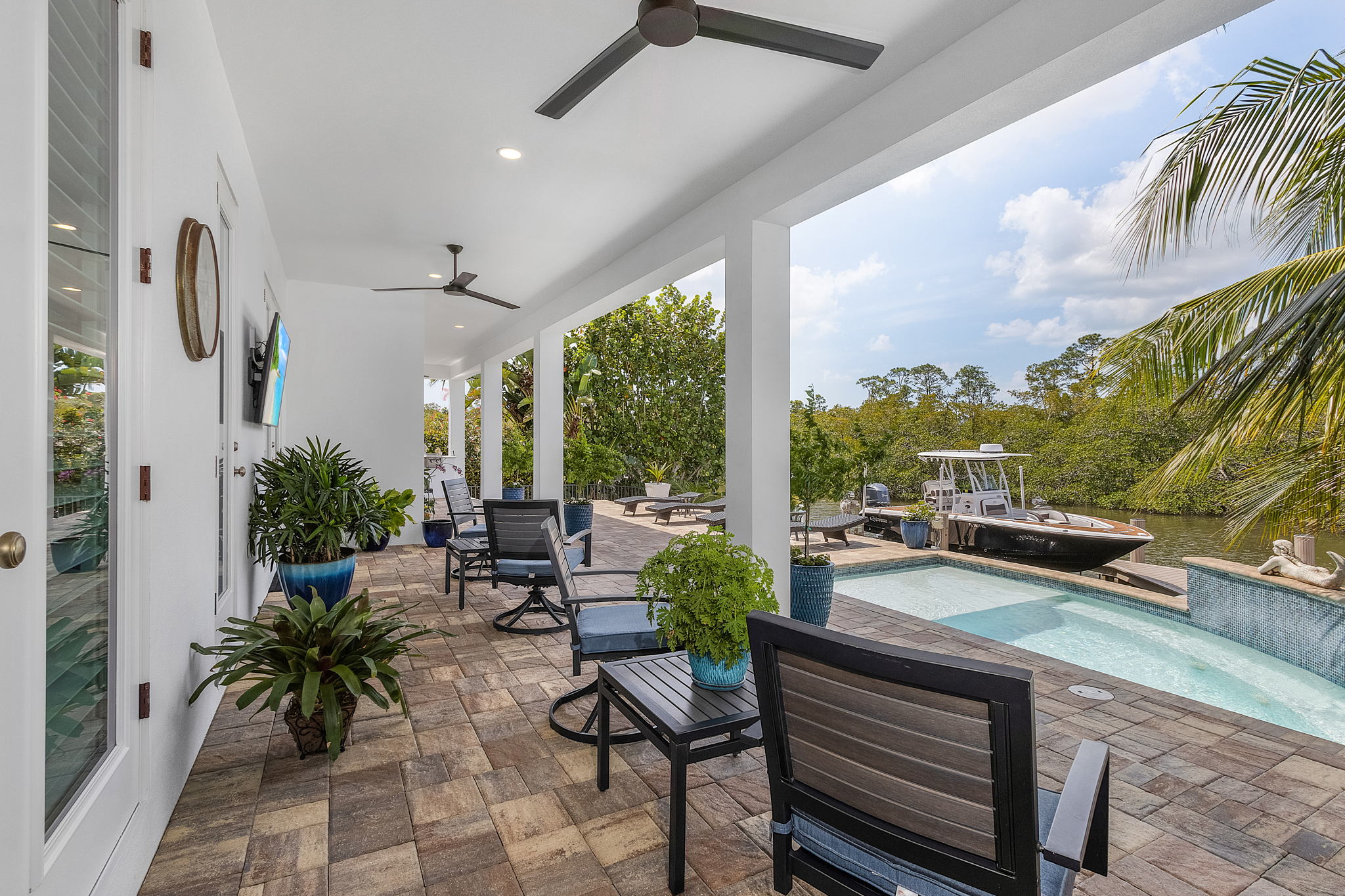 1100 Holiday Ln, Naples, FL 34104, USA Photo 38