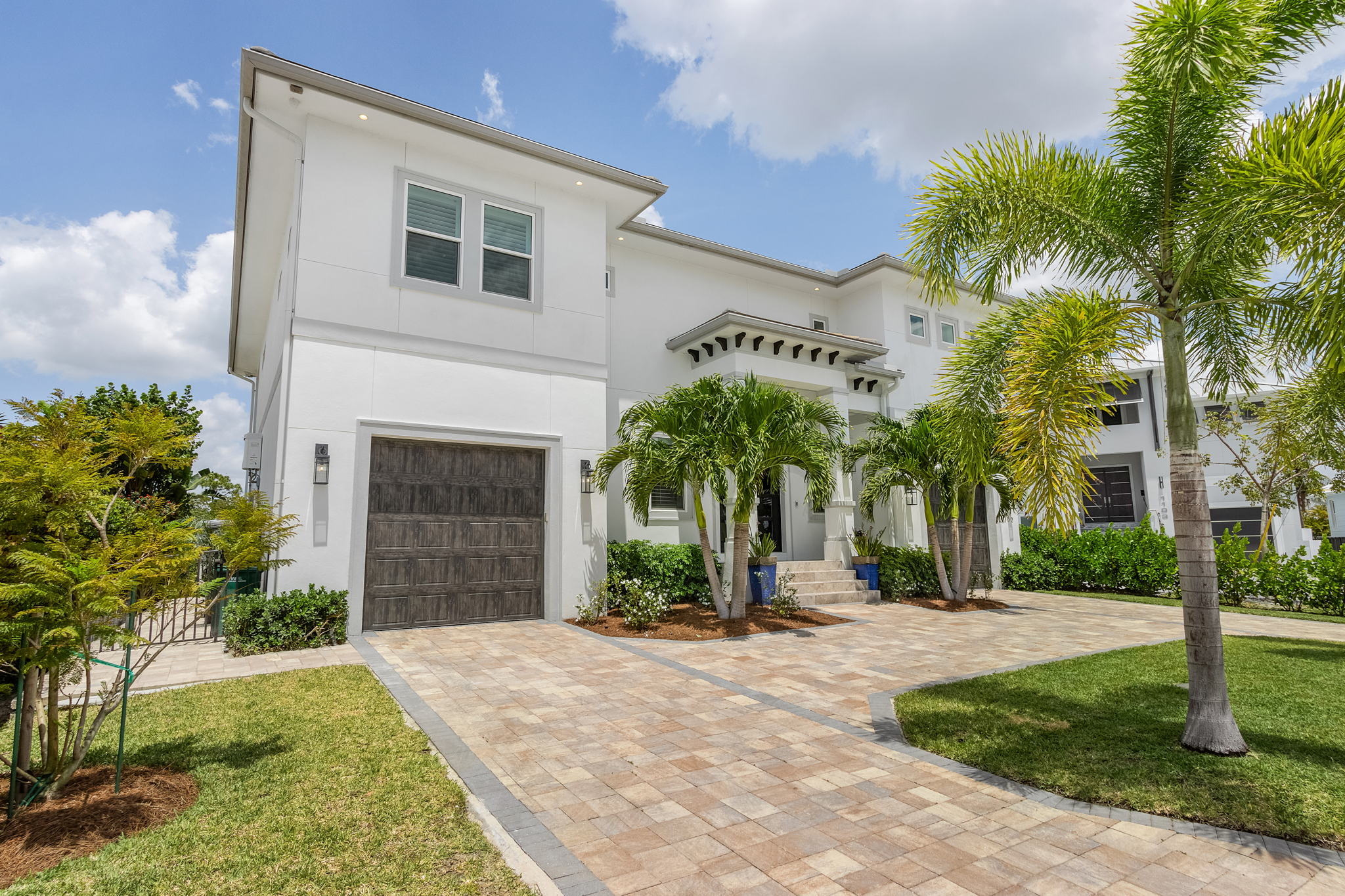 1100 Holiday Ln, Naples, FL 34104, USA Photo 3
