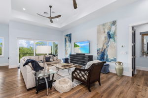 1100 Holiday Ln, Naples, FL 34104, USA Photo 25