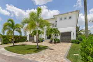 1100 Holiday Ln, Naples, FL 34104, USA Photo 1