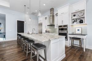 1100 Holiday Ln, Naples, FL 34104, USA Photo 23