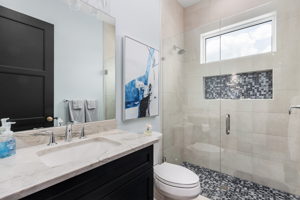1100 Holiday Ln, Naples, FL 34104, USA Photo 17