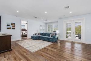 1100 Holiday Ln, Naples, FL 34104, USA Photo 5
