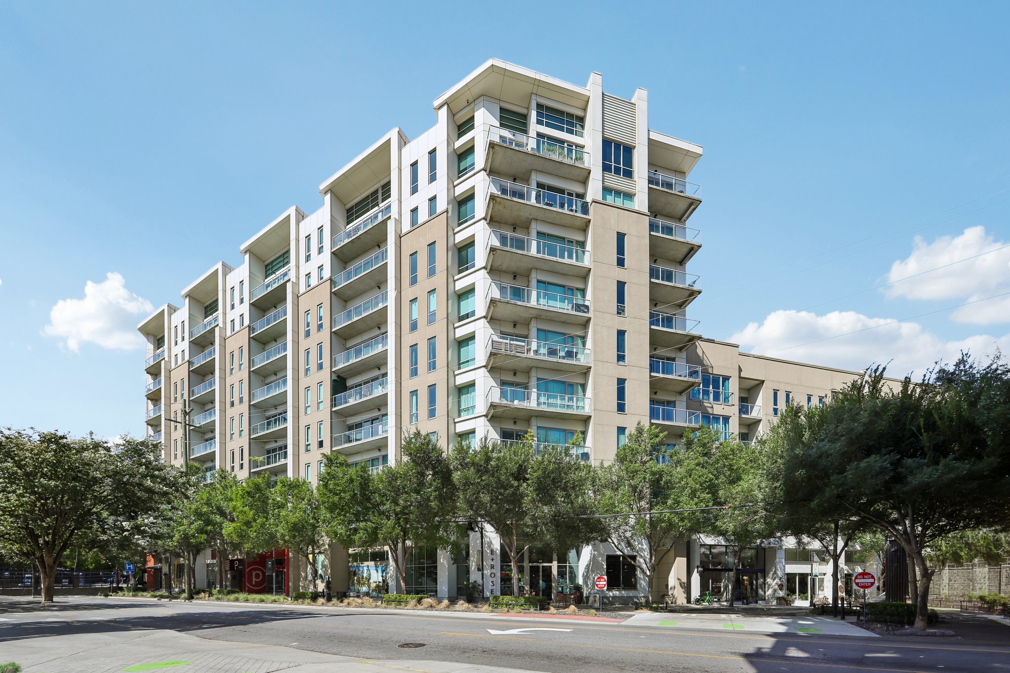 Howell Mill Rd 610-S2008-002.jpg