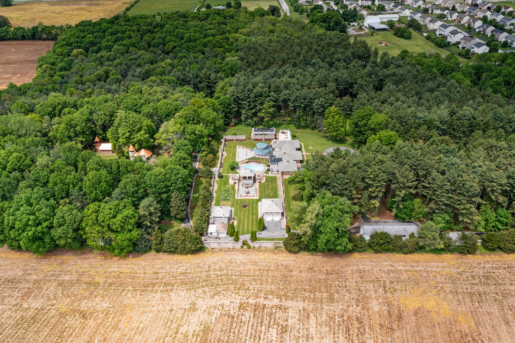 1200 Keyes Ferry Rd, Charles Town, WV 25414, USA Photo 9