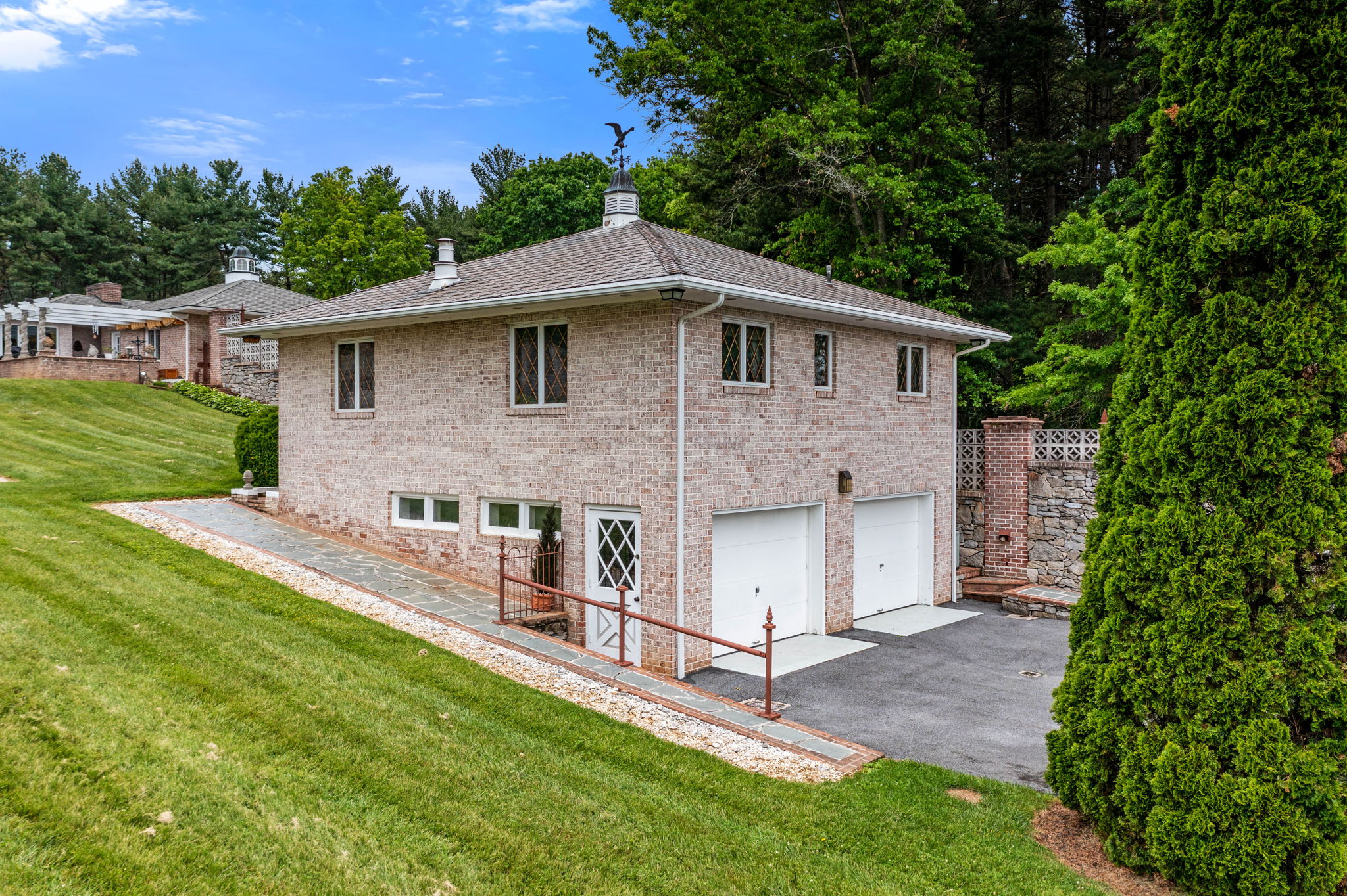 1200 Keyes Ferry Rd, Charles Town, WV 25414, USA Photo 15