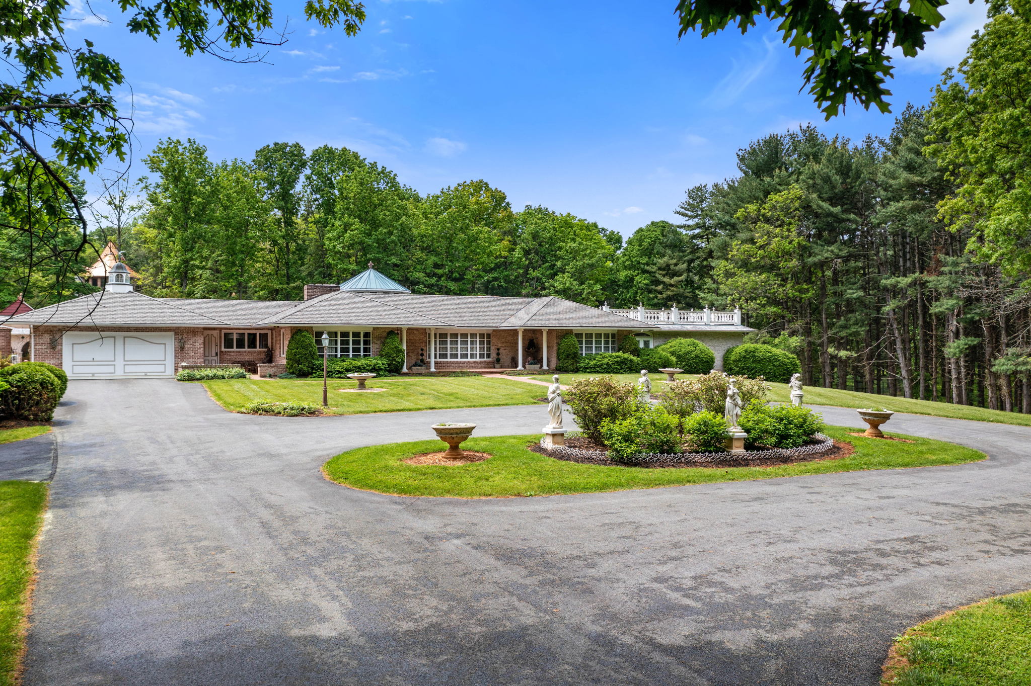 1200 Keyes Ferry Rd, Charles Town, WV 25414, USA Photo 4