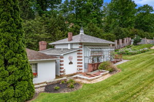 1200 Keyes Ferry Rd, Charles Town, WV 25414, USA Photo 15