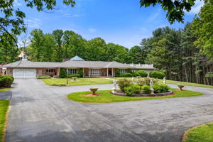 1200 Keyes Ferry Rd, Charles Town, WV 25414, USA Photo 3