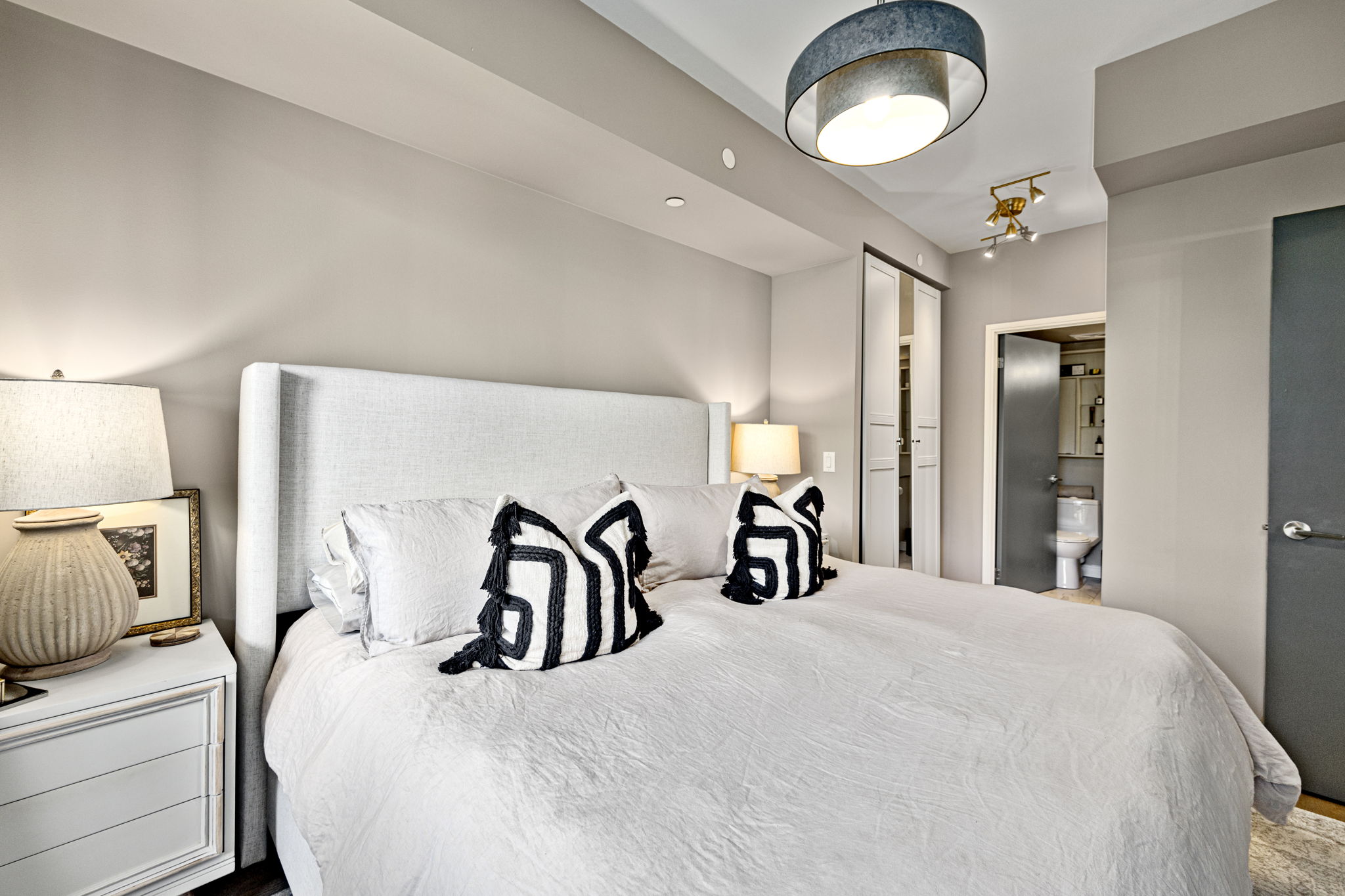 Toronto property showcase — delivered property photograph 13
