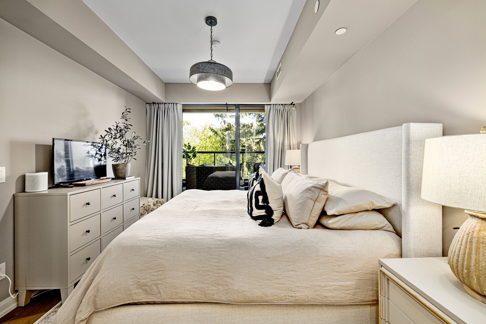Toronto property showcase — delivered property photograph 12
