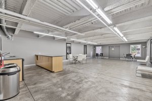  Photo 49