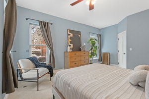 Primary Bedroom w/ceiling fan