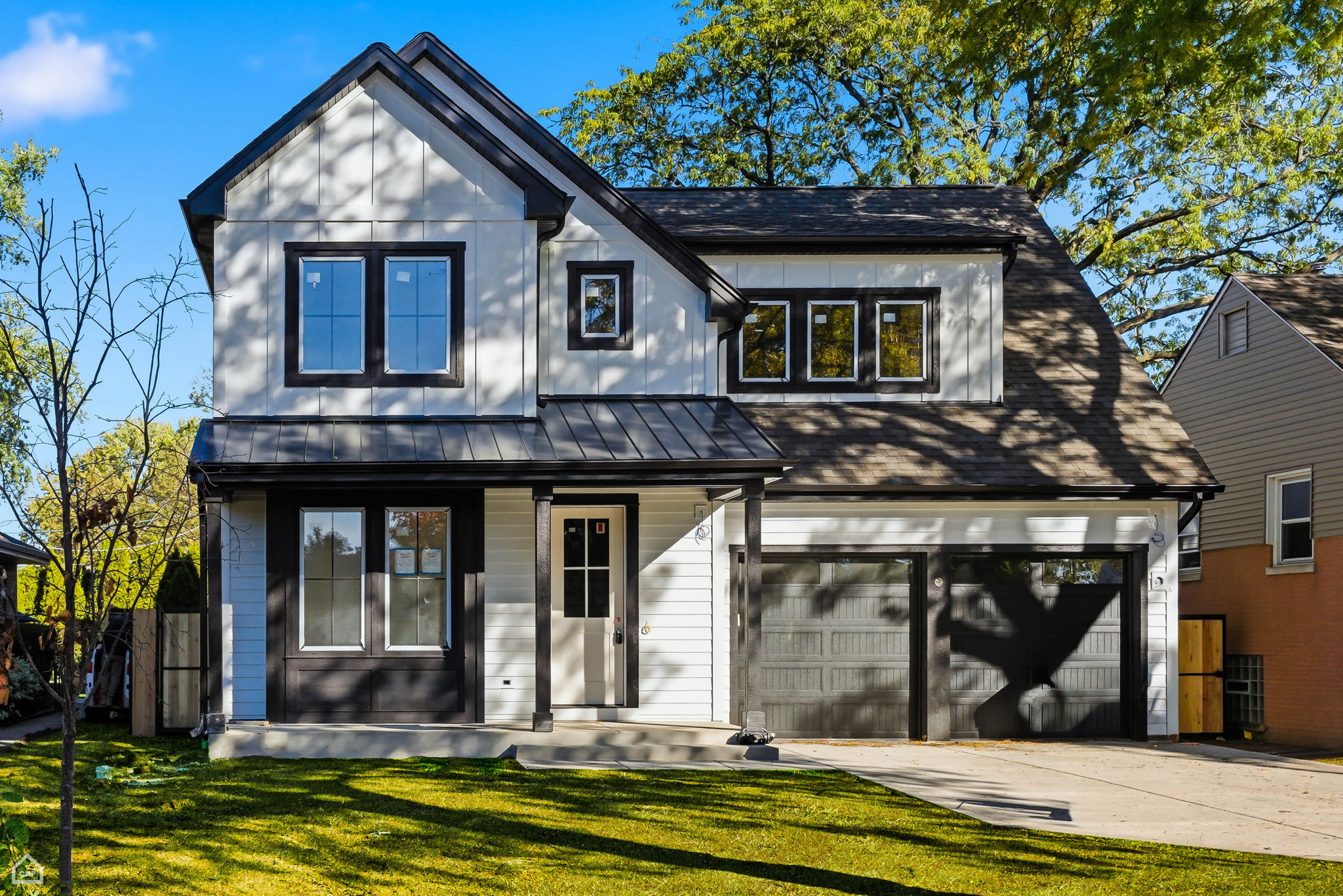 1100 Lois Ave - grass - Matt Liss_CHP2025_001