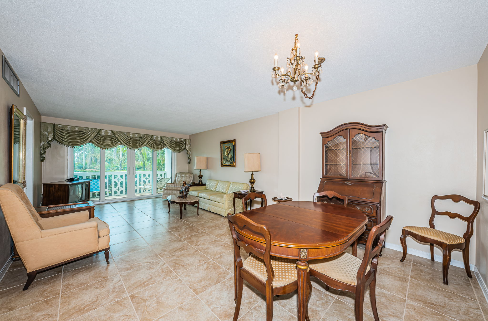 Dining & Living Room